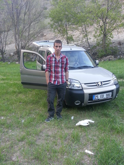 Kontrolünü kaybettiği aracıyla Çoruh Nehrine uçtu