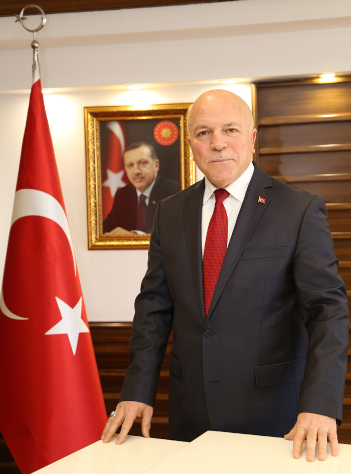 Başkan Sekmen’den babalar günü mesajı