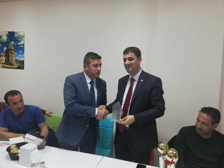 İlçe Milli Eğitim Müdürü Kıvanç, Öğretmenler Kupasına katılan öğretmenlerle bir araya geldi