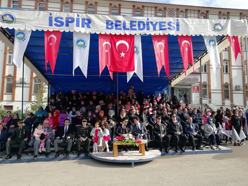 İspir’de 29 Ekim Cumhuriyet Bayramı coşkuyla kutlandı