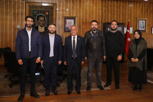 Rektör Çomaklı, Türkiye Gençlik Vakfı yöneticileri ile bir araya geldi