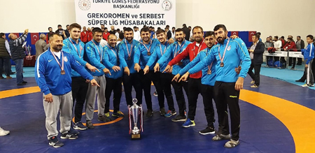 Erzurum Büyükşehir Güreş’te Türkiye 3’üncüsü oldu