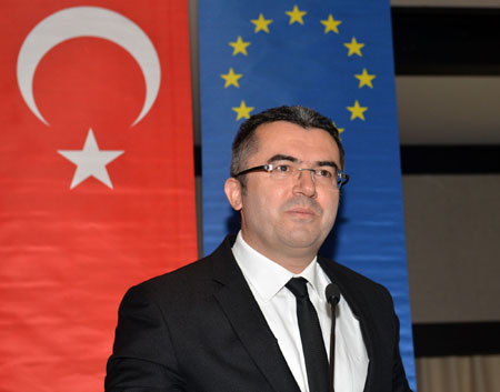 Vali Memiş Mahalli İdarelerin önemine değindi