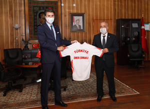 Curling Federasyonu, sporcularını Atatürk Üniversitesinde test edecek
