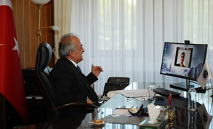 Rektör Çomaklı, üniversiteli adaylarıyla bir araya geldi