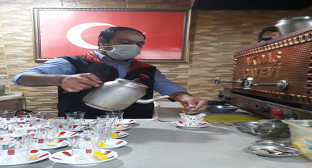 Çay ocakları tıklım tıklım