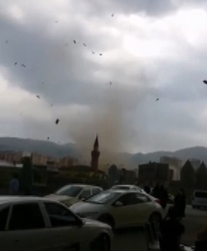 Erzurum’da korkutan hortum