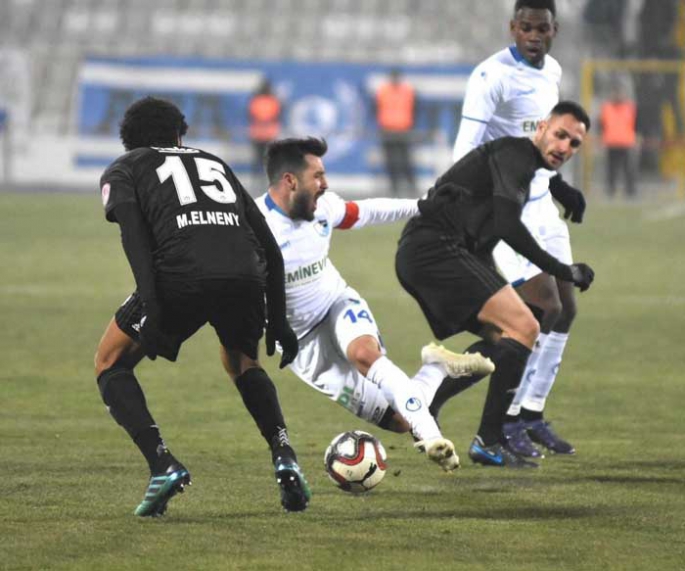BB Erzurumspor’da Kaptan İbrahim Akdağ sakatlandı