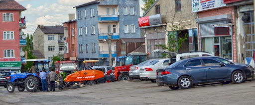 FİYATLARI YÜKSEK TUTUYORLAR