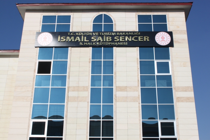 İsmail Saib Sencer gençlere can simidi oldu