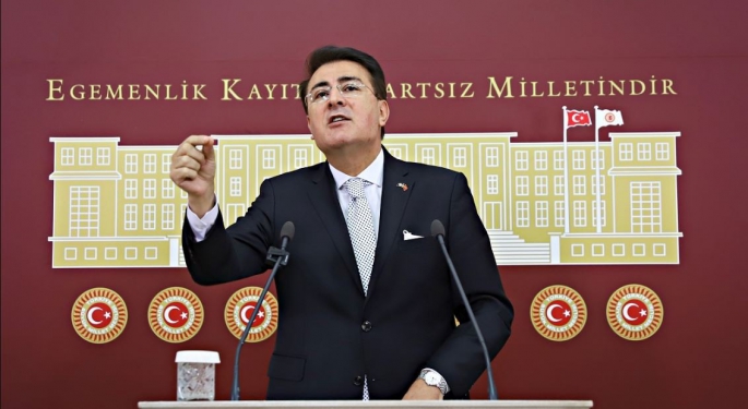 Aydemir: ‘Yerel gazeteler bizim için can simididir’