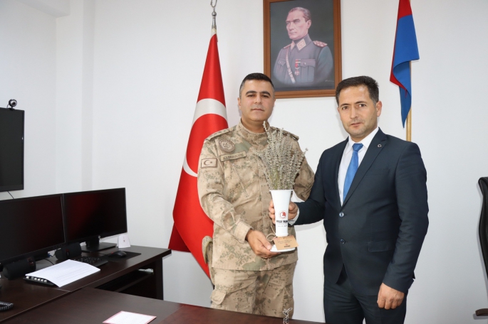 Çat ilçesinde lavanta hasadı yapıldı