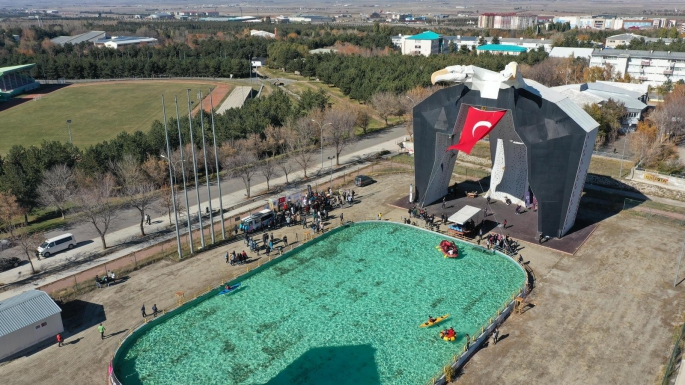 Cumhuriyet Bayramı Atatürk Üniversitesi’nde çeşitli etkinliklerle kutlanıyor