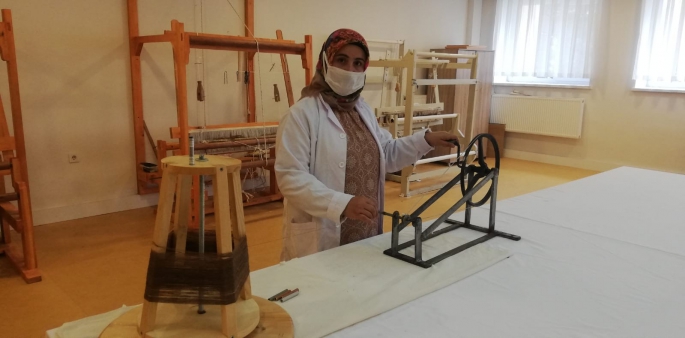 Olgunlaşma Enstitüsü'nde kaybolan geleneksel el sanatları yaşatılıyor