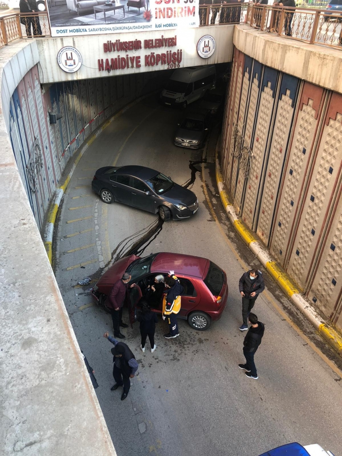 Yine aynı alt geçit yine kaza