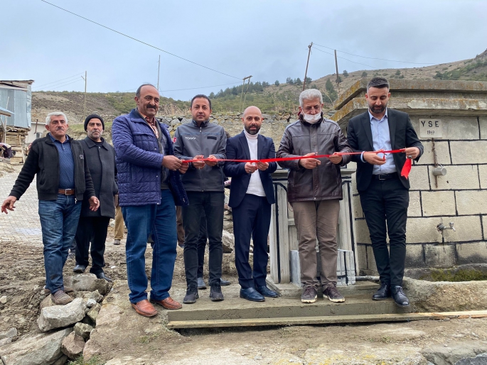 Yürek suyuna hayrat çeşmesı yaptırdı