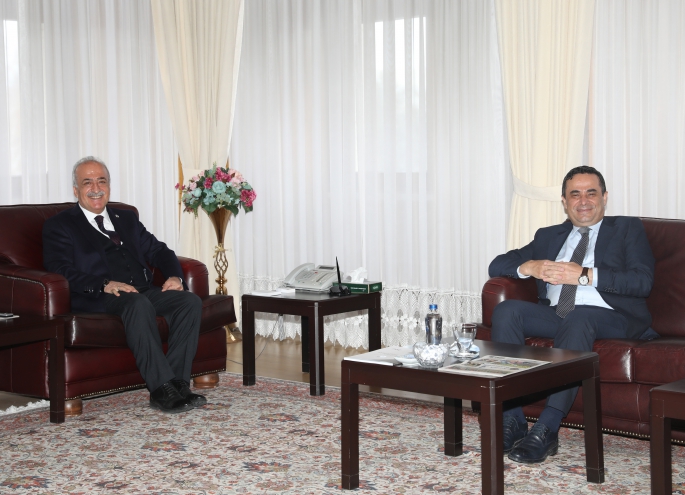 Başkan Mustafa Çetin, Rektör Çomaklı’ya tebrik ziyaretinde bulundu