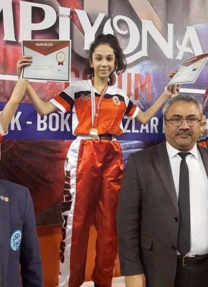 Olurlu Elvin ege bölgesi şampiyonu