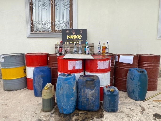 Erzincan’da uyuşturucu tacirlerine şafak baskını