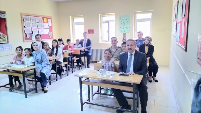 Aşkale’de karne heyecanı