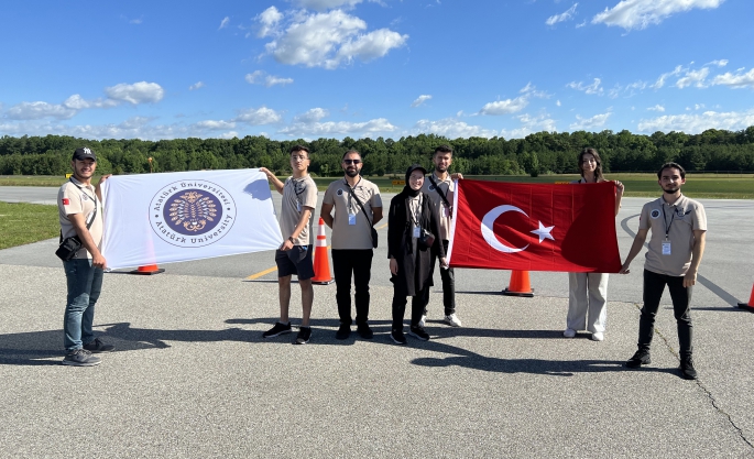 Atatürk Üniversiteli öğrenciler dünyanın en prestijli iha yarışmasında