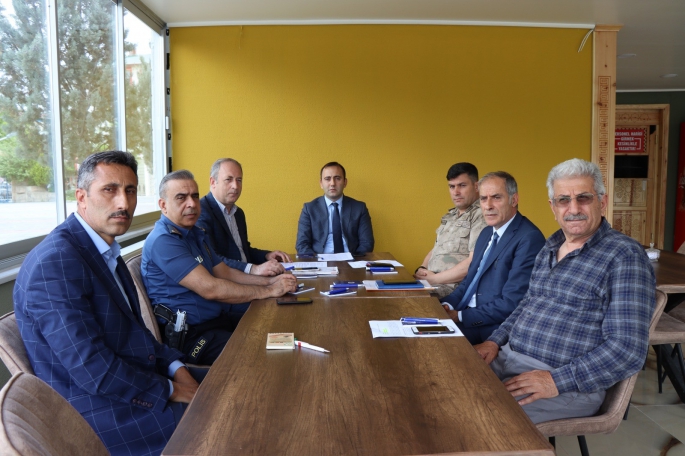 Üniversite sınavı öncesi Oltu'da güvenlik toplantısı yapıldı