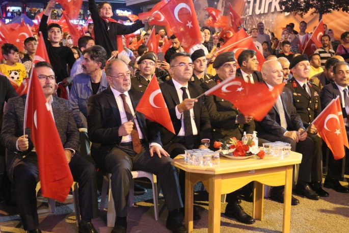 Erzurum, 15 Temmuz’da yine tek yürek oldu