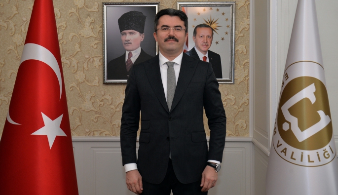 Vali Memiş: “Çağdaş ve demokratik hayatın vazgeçilmez gücü olan Basın Bayramı kutlu olsun”
