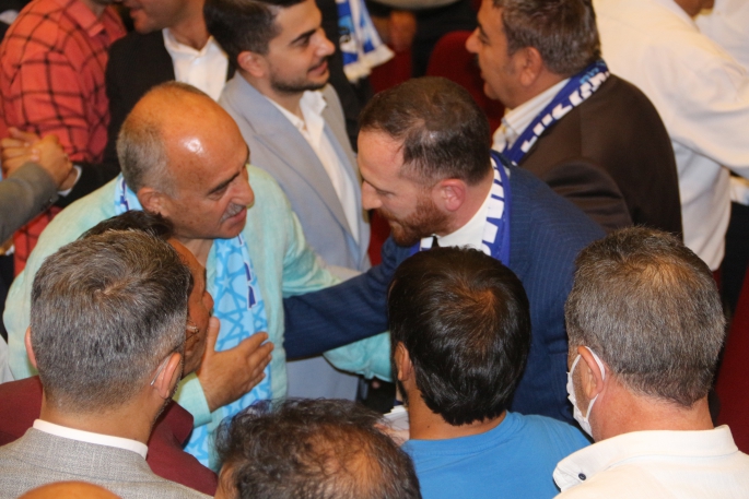 72 üyenin oyu ile Erzurumspor FK Başkanı Ahmet Dal oldu