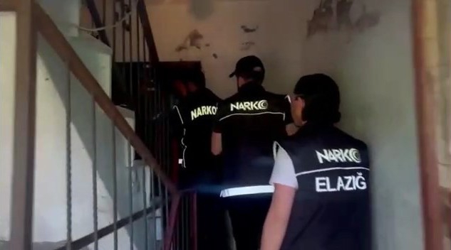 Elazığ’da uyuşturucudan 2 kişi tutuklandı