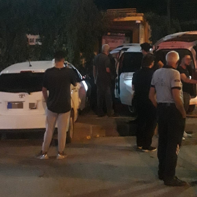 Elazığ’da kaza yapan otomobiller, ATM'ye daldı: 2 yaralı