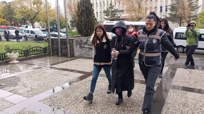 FETÖ yapılanmasına Gazi Turgut Aslan Operasyonu: 13 gözaltı