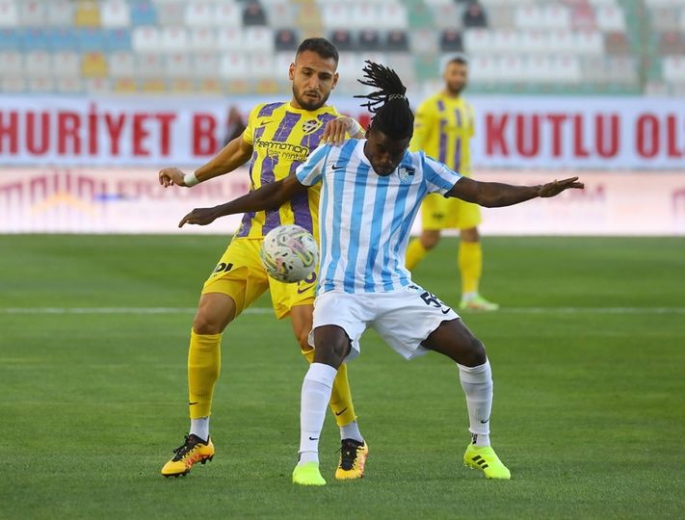 TARAFTARLA DALGA GEÇİYORLAR