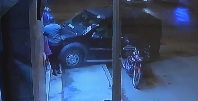 Çocuk sürücü dehşet saçtı, 3 kişi ölümden döndü: Kaza kameraya saniye saniye yansıdı