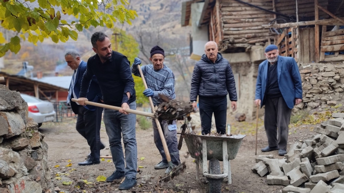 Her şey Kerem için