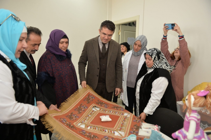 Vali Okay Memiş, Palandöken İnovasyon Kadın Girişimciler ve İşletme Kooperatifi’ni ziyaret etti