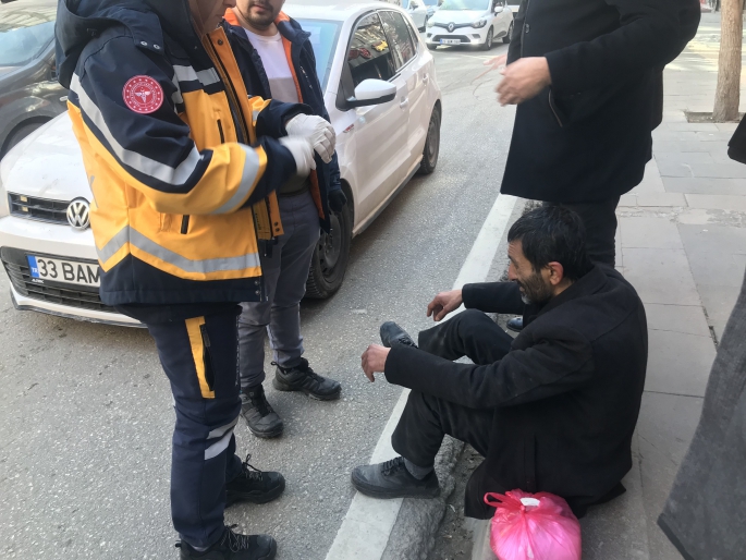 Elazığ'da otomobilin çarptığı yaya yaralandı
