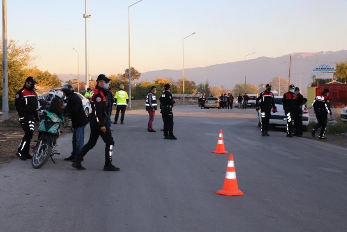 Erzincan’da 24 aranan şahıs yakalandı