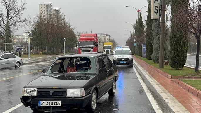 Elazığ'da otomobilin çarptığı çocuk yaralandı