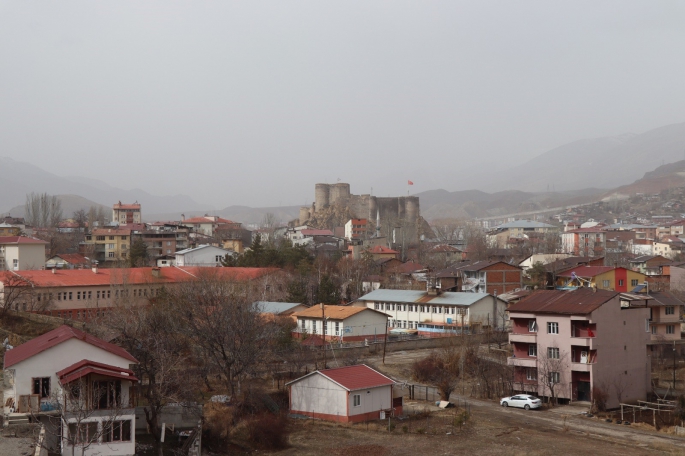 Oltu'da toz bulutu etkili oldu
