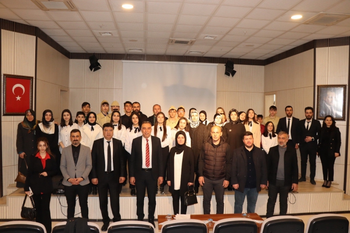 Yusuf Ziyabey Lisesi Çanakkale ruhunu yansıttı