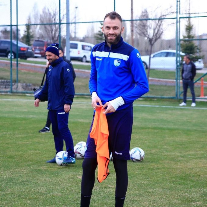 KAPTAN MUSTAFA YUMLU HABER BEKLİYOR!