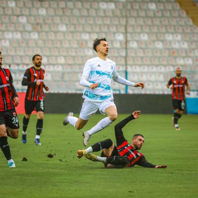 DOĞU DERBİSİNİN KAZANANI ERZİNCANSPOR OLDU