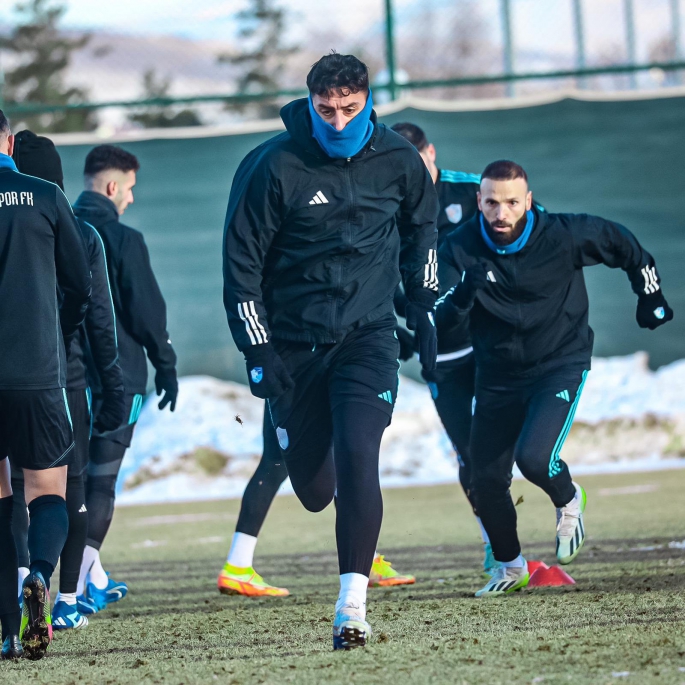 ERZURUMSPOR, İSTANBUL YOLCUĞUNU BAŞLATIYOR