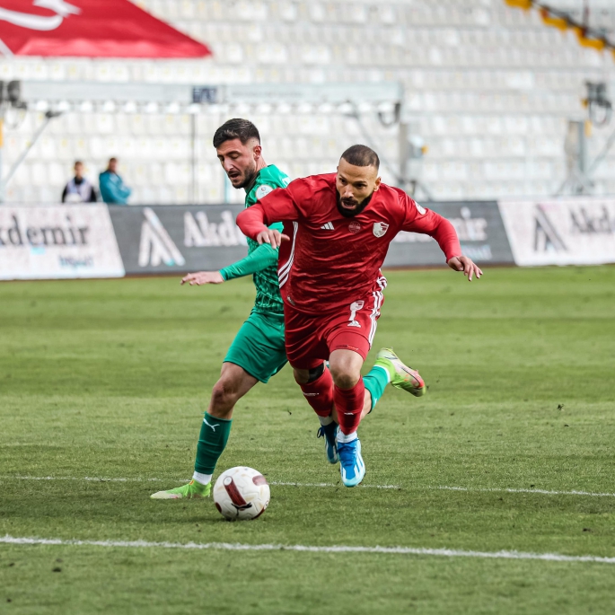 ERZURUMSPOR’A 3 PUANI EREN TOZLU GETİRDİ