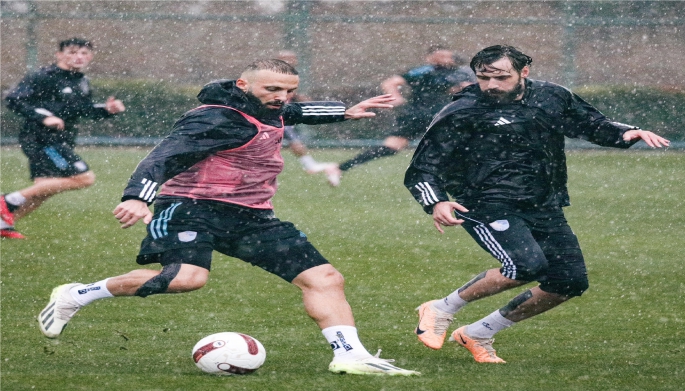 ERZURUMSPOR GALİBİYETE KİLİTLENDİ