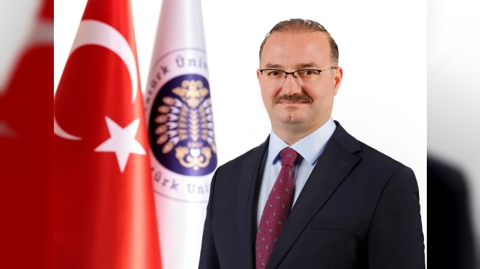Rektör Hacımüftüoğlu'ndan yeni akademik dönem mesajı
