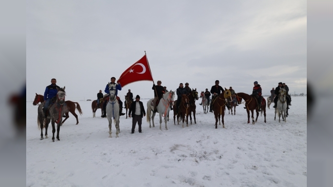 Aziziye Belediyesi’nden yaban hayata destek