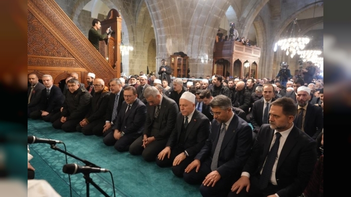 Beş asırlık 1001 Hatim geleneğinin duası gerçekleştirildi