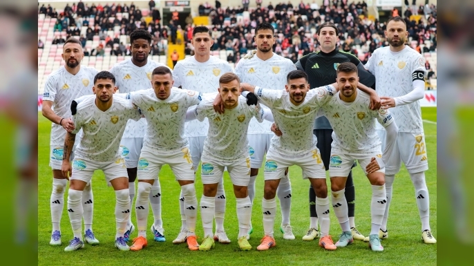 Dadaş zirve yolunda vites yükseltti